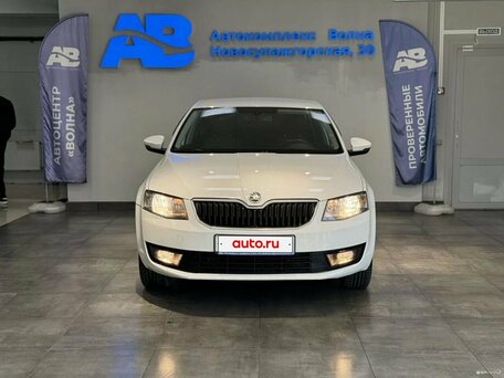 2013 Skoda Octavia III (A7), белый, 965000 рублей, вид 2