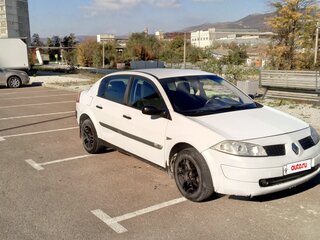 2006 Renault Megane II Рестайлинг, белый, 440000 рублей, вид 4