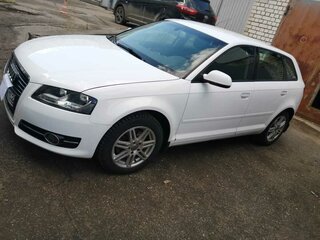 2011 Audi A3 II (8P) Рестайлинг 2, белый, 1500000 рублей, вид 2