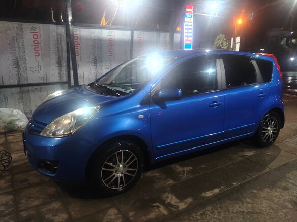 2008 Nissan Note I, синий, 600000 рублей - вид 9