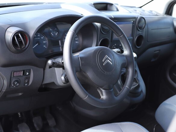 2011 Citroen Berlingo II, серебристый, 584684 рублей - вид 12