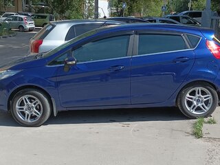 2015 Ford Fiesta Mk6 Рестайлинг, синий, 900000 рублей, вид 4