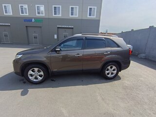 2015 Kia Sorento II Рестайлинг, коричневый, 1700000 рублей, вид 4