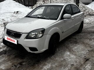 2011 Kia Rio II Рестайлинг, белый, 190000 рублей, вид 2