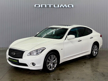 Infiniti M IV