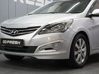 2015 Hyundai Solaris I Рестайлинг, серебристый, 970000 рублей, вид 5