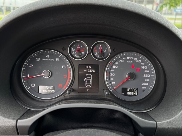 2012 Audi A3 II (8P) Рестайлинг 2, синий, 980000 рублей - вид 15