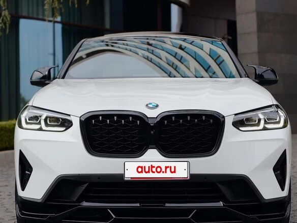 2023 BMW X4 30i II (G02) Рестайлинг, белый, 6698000 рублей - вид 3