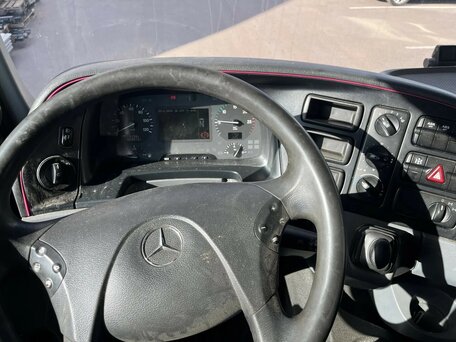 2018 Mercedes-Benz Actros, пурпурный, 4150000 рублей, вид 5