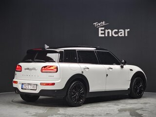 2022 Mini Clubman Cooper II Рестайлинг, белый, 2050000 рублей, вид 4