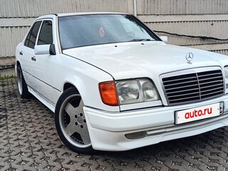 1993 Mercedes-Benz E-Класс 220 I (W124), белый, 500000 рублей, вид 3