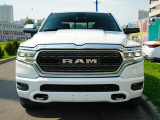2018 Ram 1500 Crew Cab V, белый, 4500000 рублей, вид 2