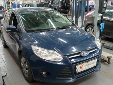 2014 Ford Focus III, синий, 699000 рублей, вид 2