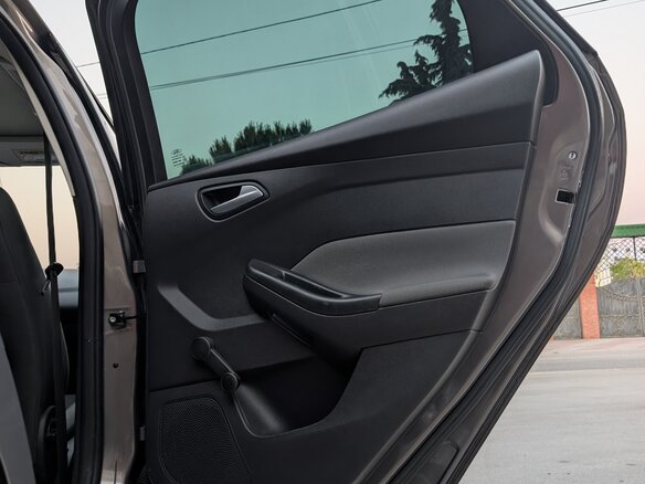 2012 Ford Focus III, серый, 790000 рублей - вид 18