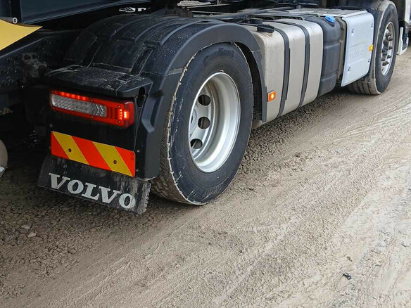 2022 Volvo FH 540, белый, 9642500 рублей - вид 7