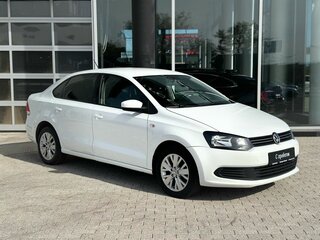 2014 Volkswagen Polo V, белый, 599000 рублей, вид 2
