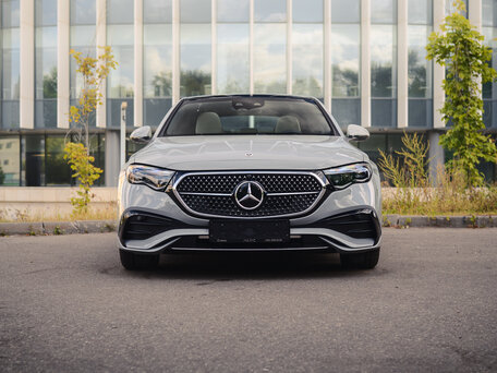 2026 Mercedes-Benz E-Класс 300 VI (W214, S214), серый, 9600000 рублей, вид 2