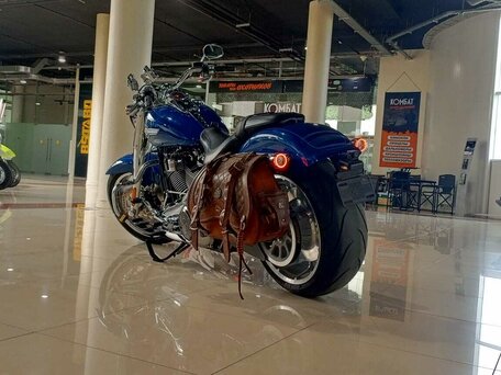 2022 Harley-Davidson Fat Boy, синий, 2250000 рублей, вид 3