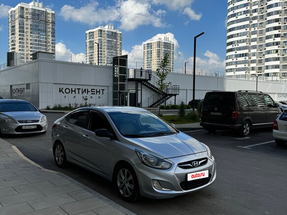 2012 Hyundai Solaris I, серебристый, 670000 рублей - вид 12
