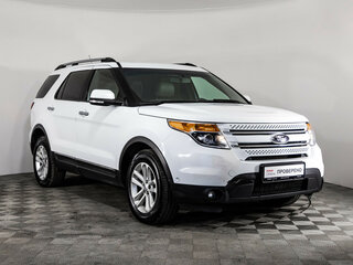 2014 Ford Explorer V, белый, 1999000 рублей, вид 3