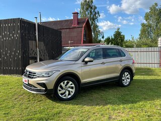 2021 Volkswagen Tiguan II Рестайлинг, бежевый, 2780000 рублей, вид 3