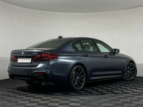 2018 BMW 5 серии 540i xDrive VII (G30/G31/G38), серый - вид 1