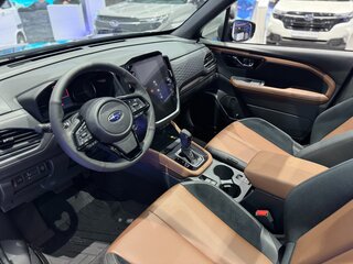 2026 Subaru Forester VI, золотистый, 8495000 рублей, вид 5
