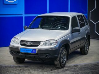 2020 Lada (ВАЗ) Niva, серебристый, 814000 рублей, вид 2