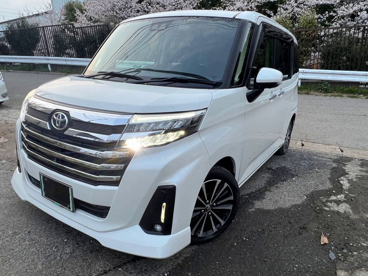 Открыть фотографии: Toyota Roomy I Рестайлинг