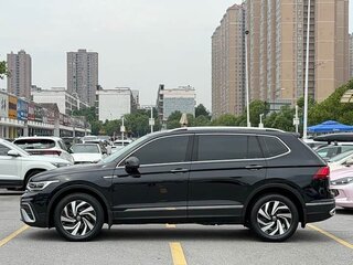 2023 Volkswagen Tiguan L II Рестайлинг (China Market), чёрный, 2187000 рублей, вид 5