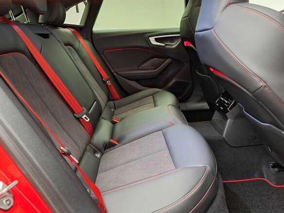 2025 Audi A5 L Sportback III (B10), красный, 6650000 рублей - вид 11