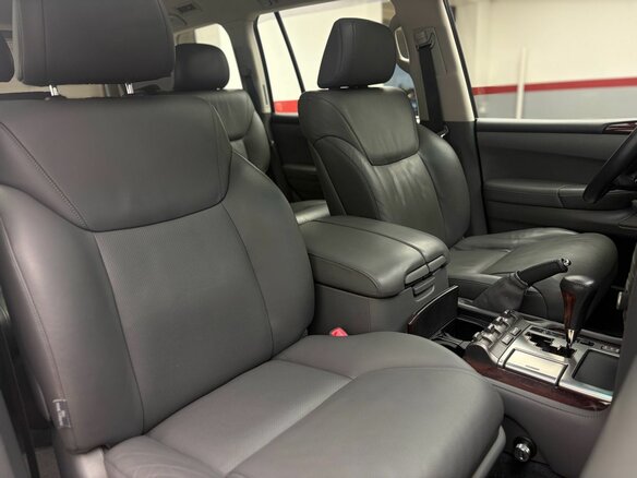 2008 Lexus LX 570 III, чёрный - вид 10