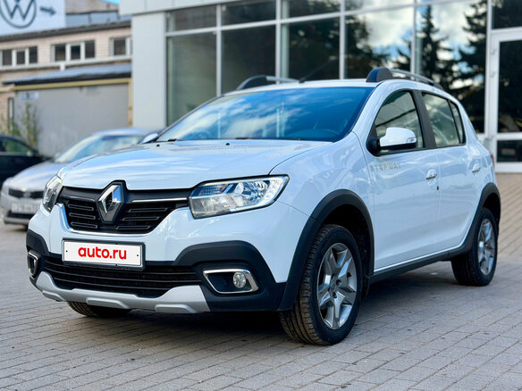 2020 Renault Sandero Stepway II Рестайлинг, белый, 1249000 рублей - вид 2