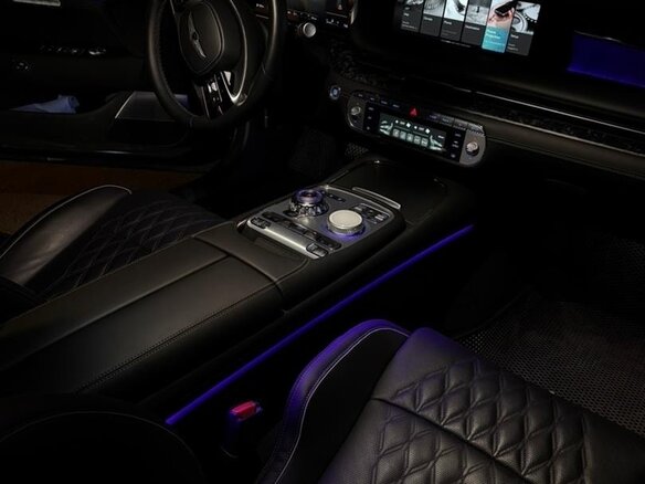 2024 Genesis G90 Limousine II, чёрный, 10000000 рублей - вид 1