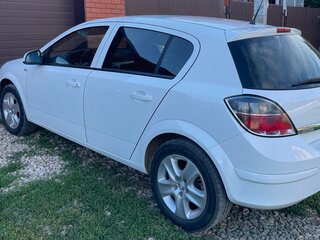 2014 Opel Astra H Рестайлинг, белый, 789000 рублей, вид 4
