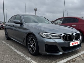 2020 BMW 5 серии 530i xDrive VII (G30/G31/G38) Рестайлинг, серый, 5300000 рублей, вид 1