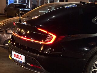 2020 Hyundai Sonata VIII (DN8), белый, 1600000 рублей, вид 5