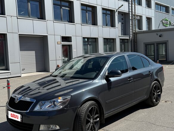 2010 Skoda Octavia DSG7 II (A5) Рестайлинг, серый, 790000 рублей