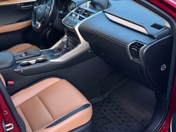 2016 Lexus NX 200 I, красный, 2850000 рублей - вид 6