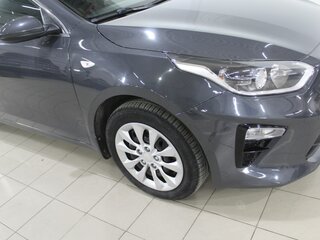 2018 Kia Ceed II Рестайлинг, серый, 1830000 рублей, вид 4