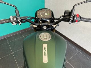 2023 Benelli Leoncino 800 Trail, зелёный, 690000 рублей, вид 4