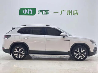 2023 Volkswagen Tayron I Рестайлинг, белый, 1895000 рублей, вид 3