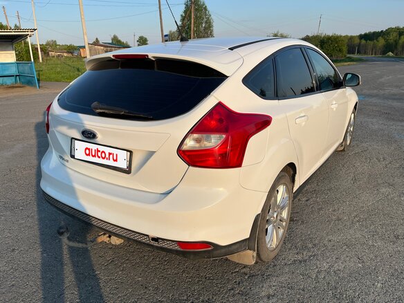 2011 Ford Focus III, белый, 725000 рублей - вид 3
