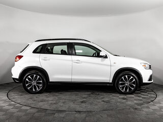 2017 Mitsubishi ASX I Рестайлинг 2, белый, 1299000 рублей, вид 4