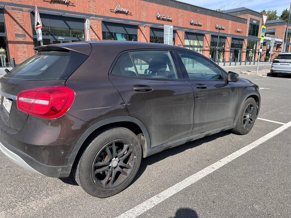 2014 Mercedes-Benz GLA 200 I (X156), коричневый, 1720000 рублей - вид 7