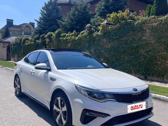 2018 Kia Optima IV Рестайлинг, белый, 1900000 рублей