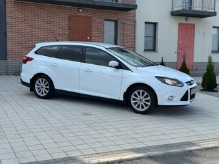 2014 Ford Focus III, белый, 995000 рублей, вид 2