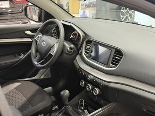 2026 Lada (ВАЗ) Vesta I Рестайлинг (NG), чёрный, 1680000 рублей, вид 5