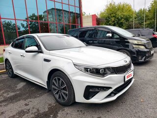 2019 Kia Optima IV Рестайлинг, белый, 2050000 рублей, вид 1
