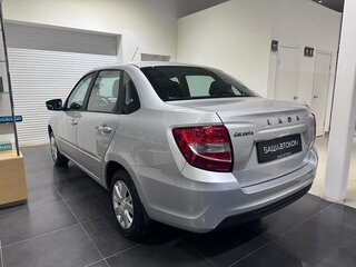 2026 Lada (ВАЗ) Granta I Рестайлинг, серебристый, 1121000 рублей, вид 5